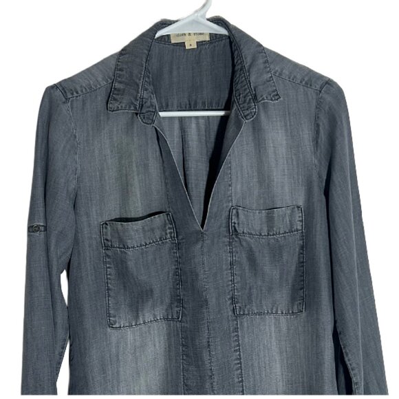 Anthropologie Cloth & Stone Chambray Gray Tencel Button Down Shirt Small - Picture 2 of 9